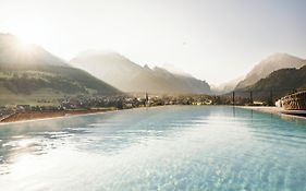 Excelsior Dolomites Life Resort
